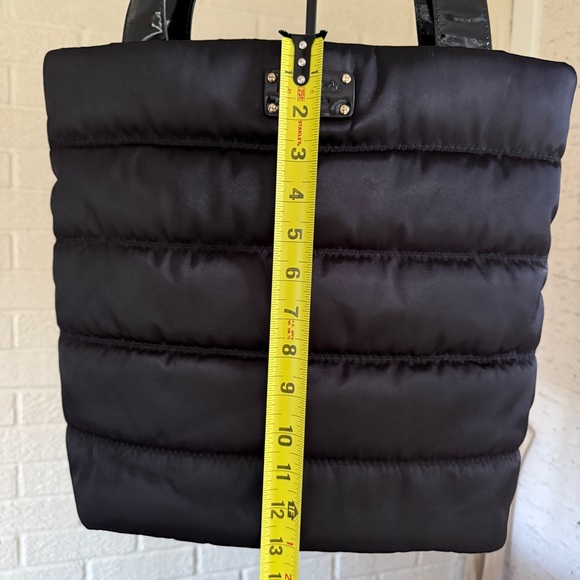 kate spade Black Puffy “Apres Ski” Tote Patent Leather Straps & Polka Dot Lining - Picture 11 of 17